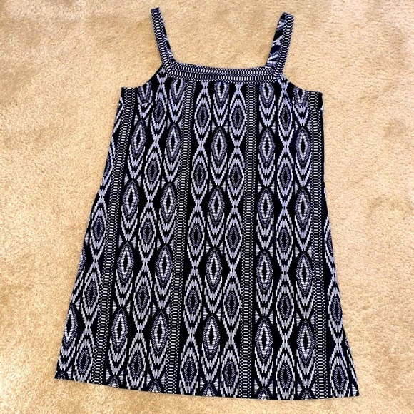 ⚪️⚫️NWOT White House Black Market Pocket Midi - Picture 2 of 12